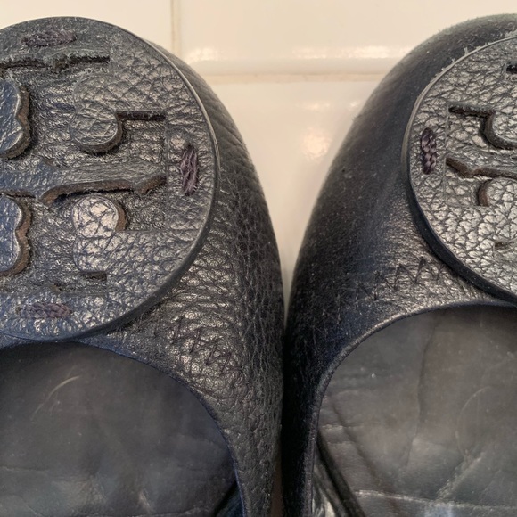 Tory Burch pebbled black leather flats - Picture 5 of 6